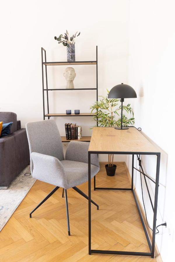 Lahn-Living I - Modernes Design - Privater Garten - Zentrale Lage Nahe Rhein Und Martinsburg Lahnstein Bagian luar foto